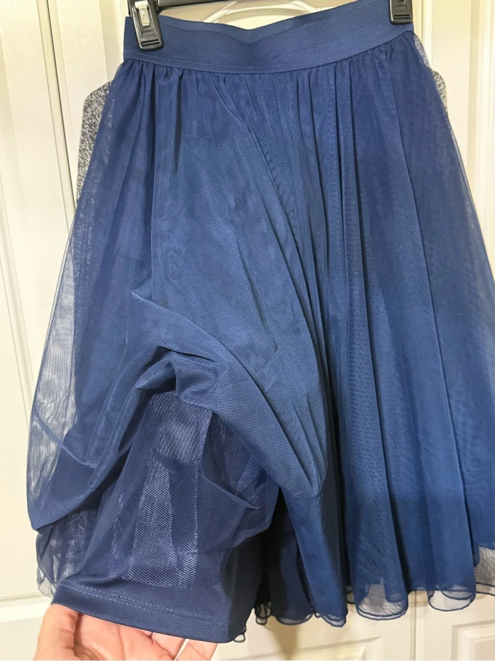 TORRID Gray Crewneck Sweater with Navy Heart and TORRID Navy tulle skirt